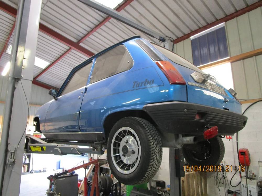 restauration-Renault-R5-Garage David Raclin